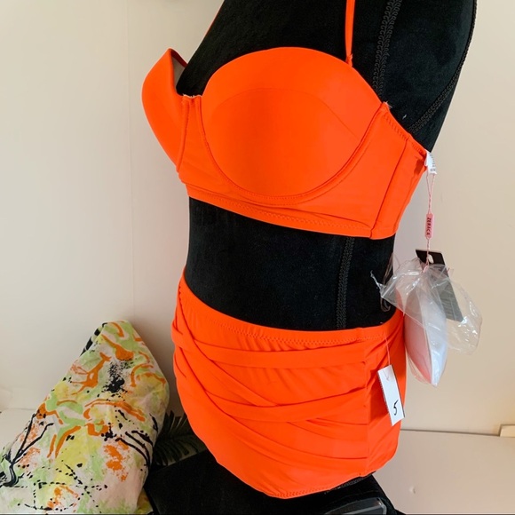 Zeraca Swimsuit! Removable straps, extra pads! - Picture 7 of 10